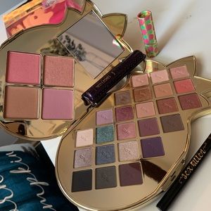 Tarte Pineapple of My Eye Collector’s Set